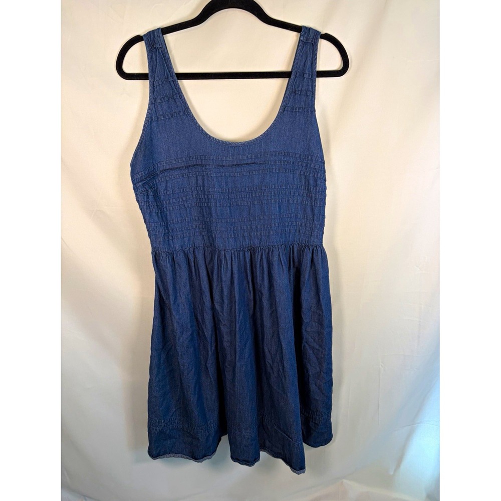 Old Navy Large Blue Denim Chambray Cotton Smocked Sleeveless Sundress Scoop Neck